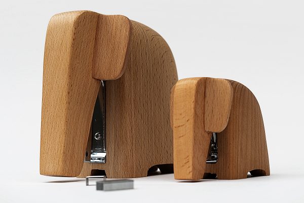 82529_wooden-elephant-stapler-pair-00228s