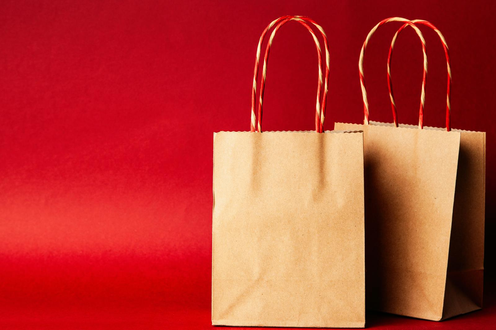 How Custom Packaging Can Strengthen Customer Loyalty and Brand Recall